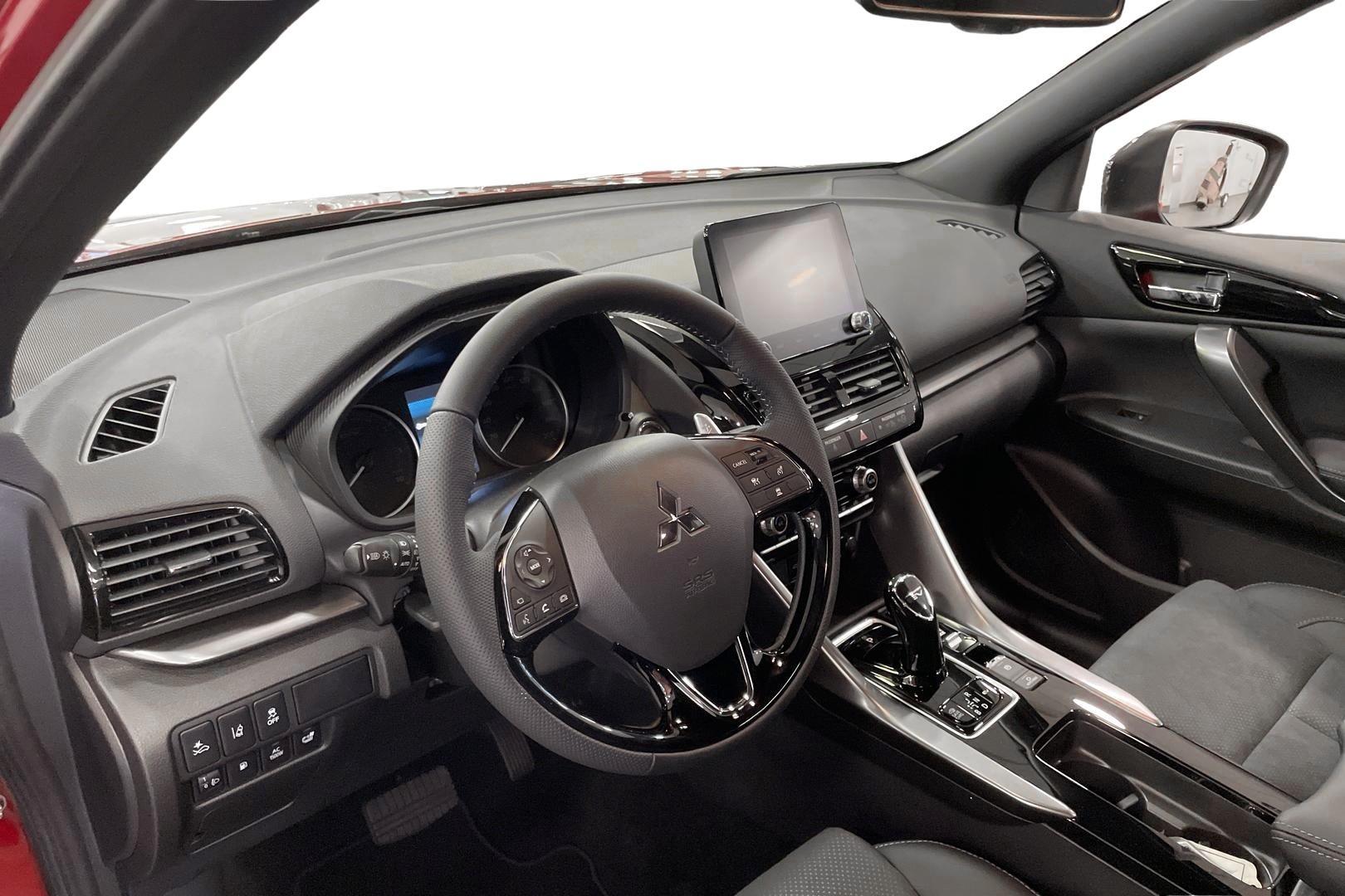 MITSUBISHI Eclipse Cross 2025