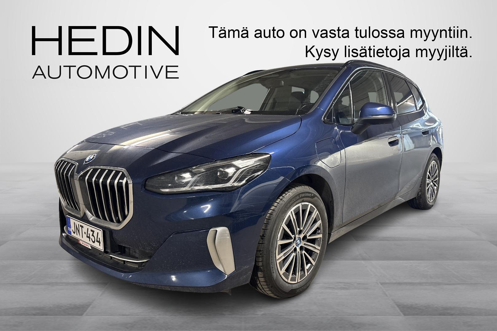 BMW 225 2023