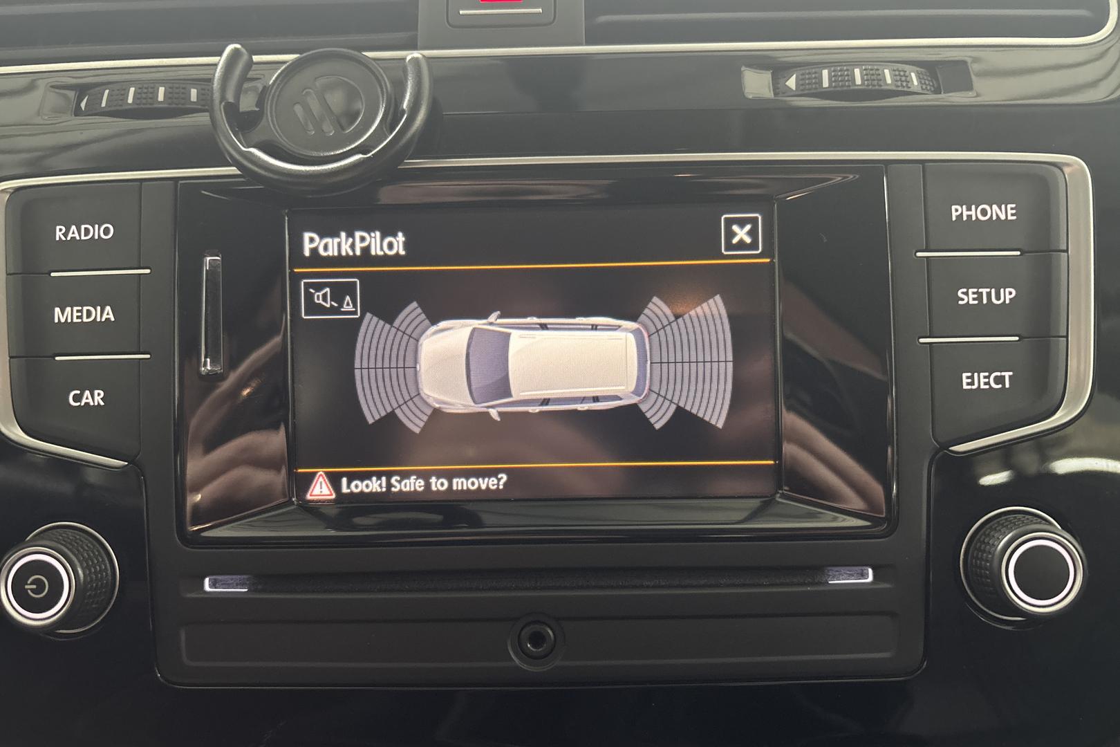 VOLKSWAGEN GOLF 2016