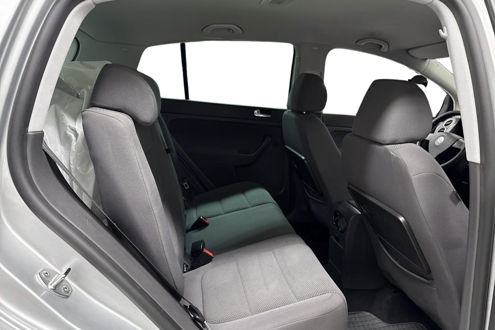 VOLKSWAGEN GOLF PLUS 2009