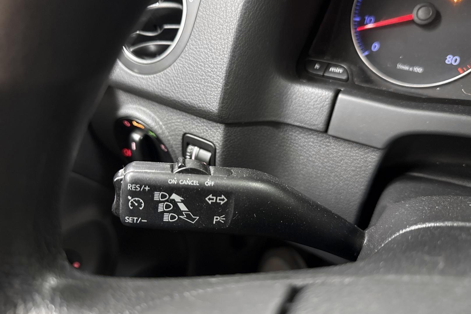 VOLKSWAGEN GOLF PLUS 2009