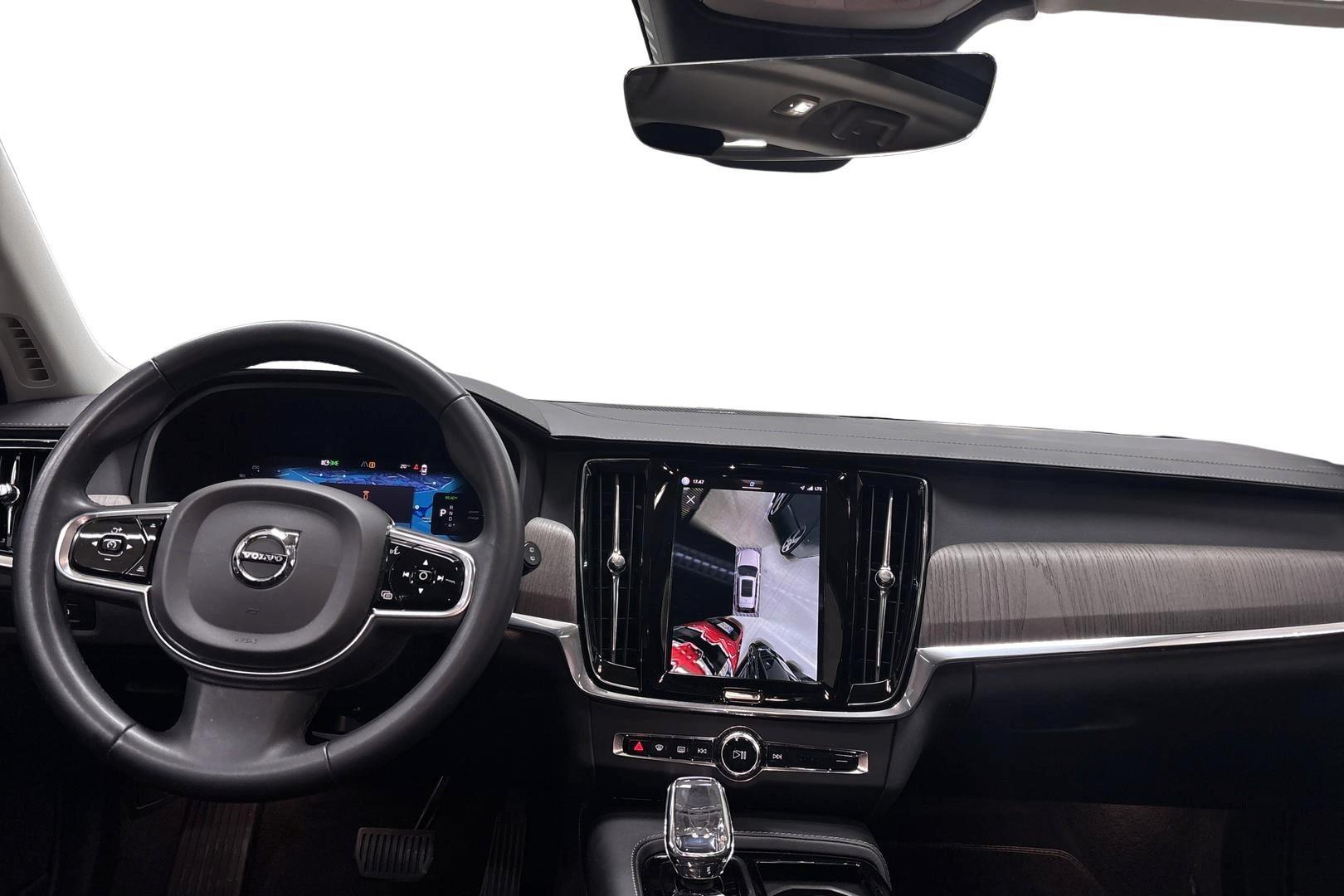 Volvo V90 2023