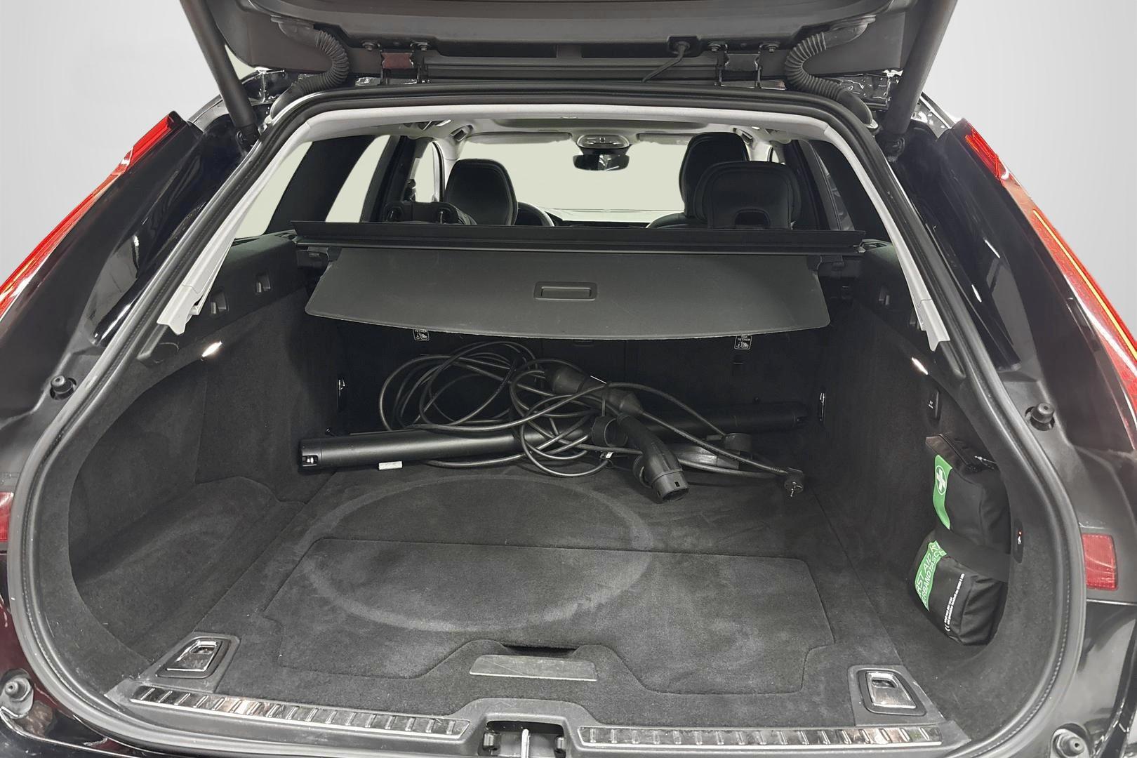 Volvo V90 2023