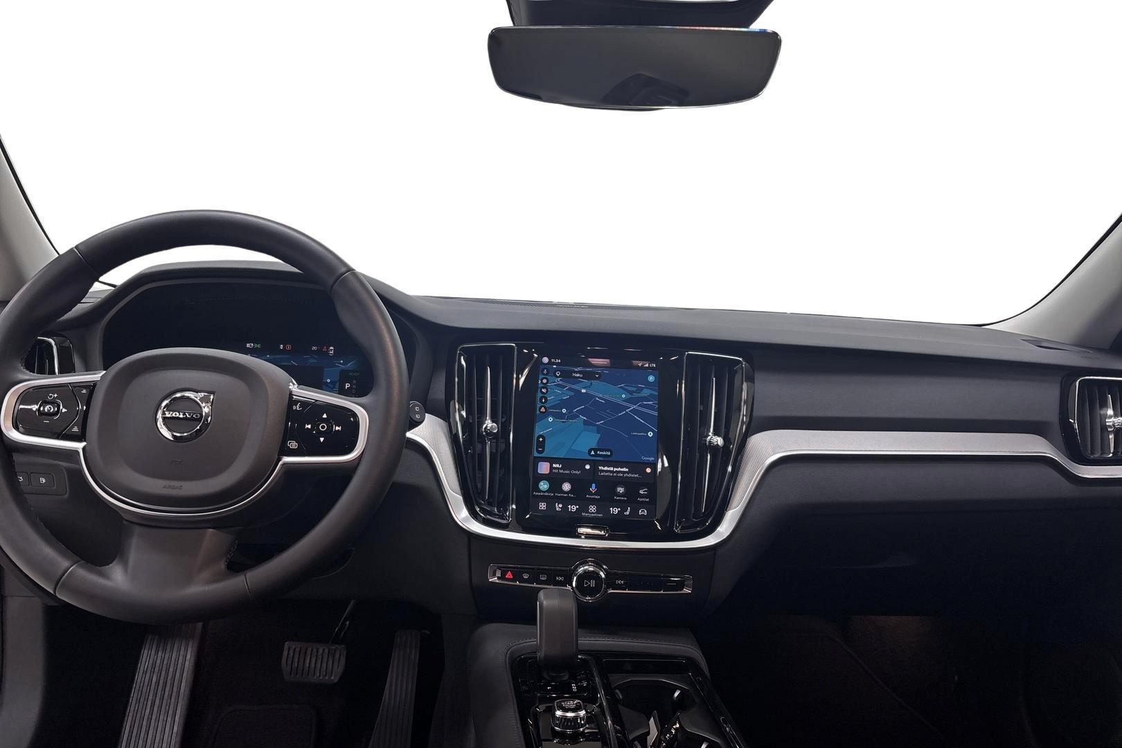 Volvo V60 2025