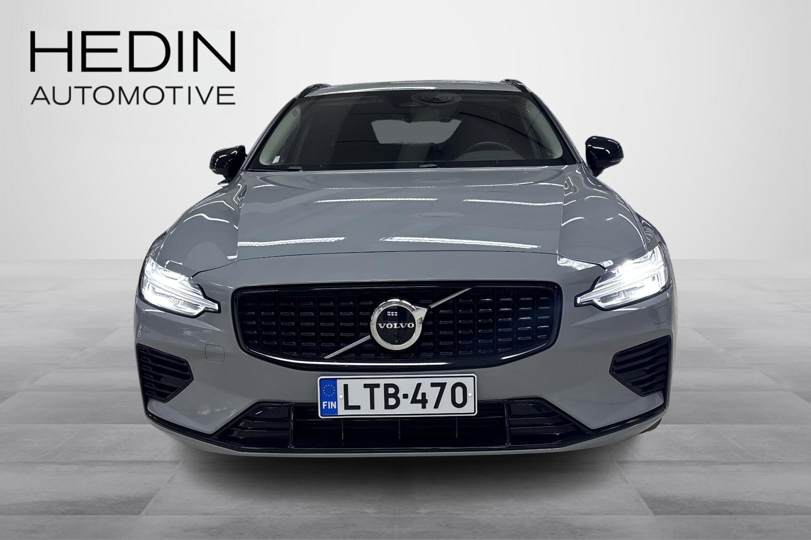 Volvo V60 2025