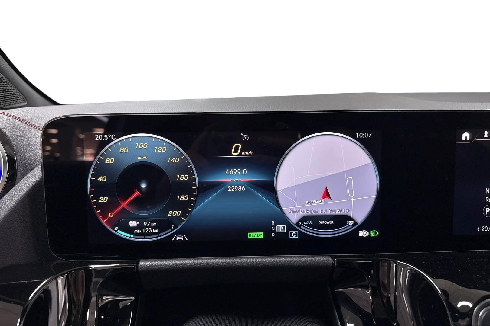 Mercedes-Benz EQA 2024