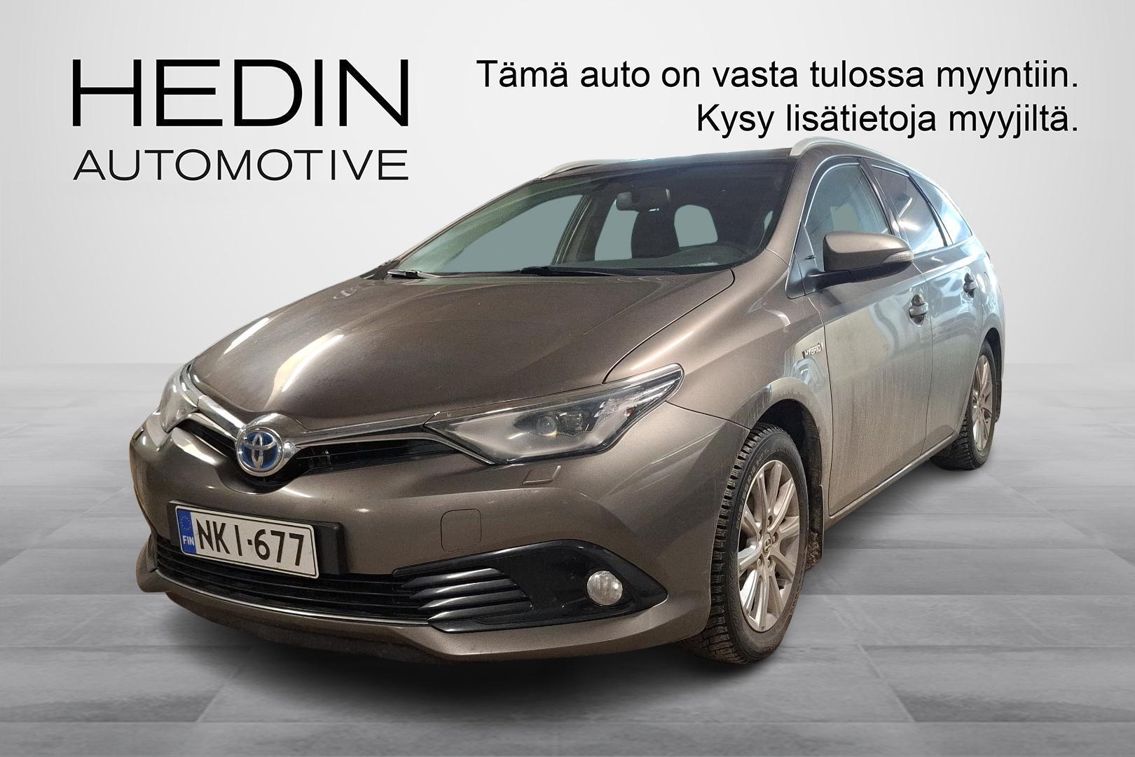 TOYOTA AURIS 2016