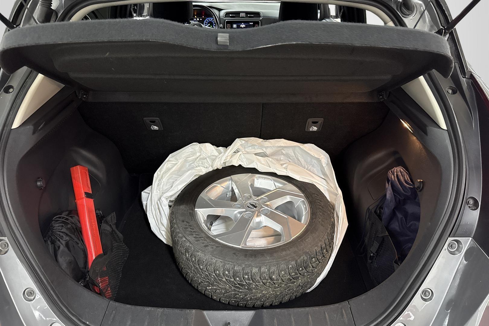 NISSAN Leaf 2021