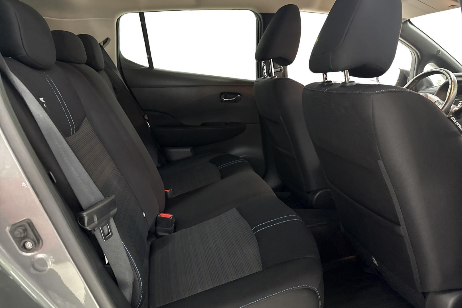 NISSAN Leaf 2021