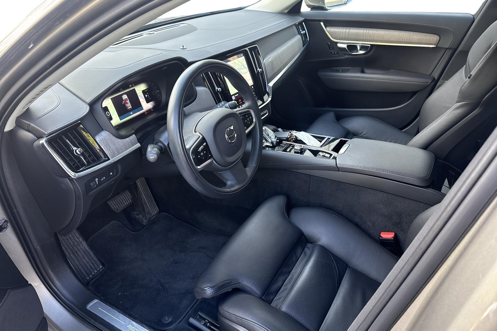 Volvo V90 2022