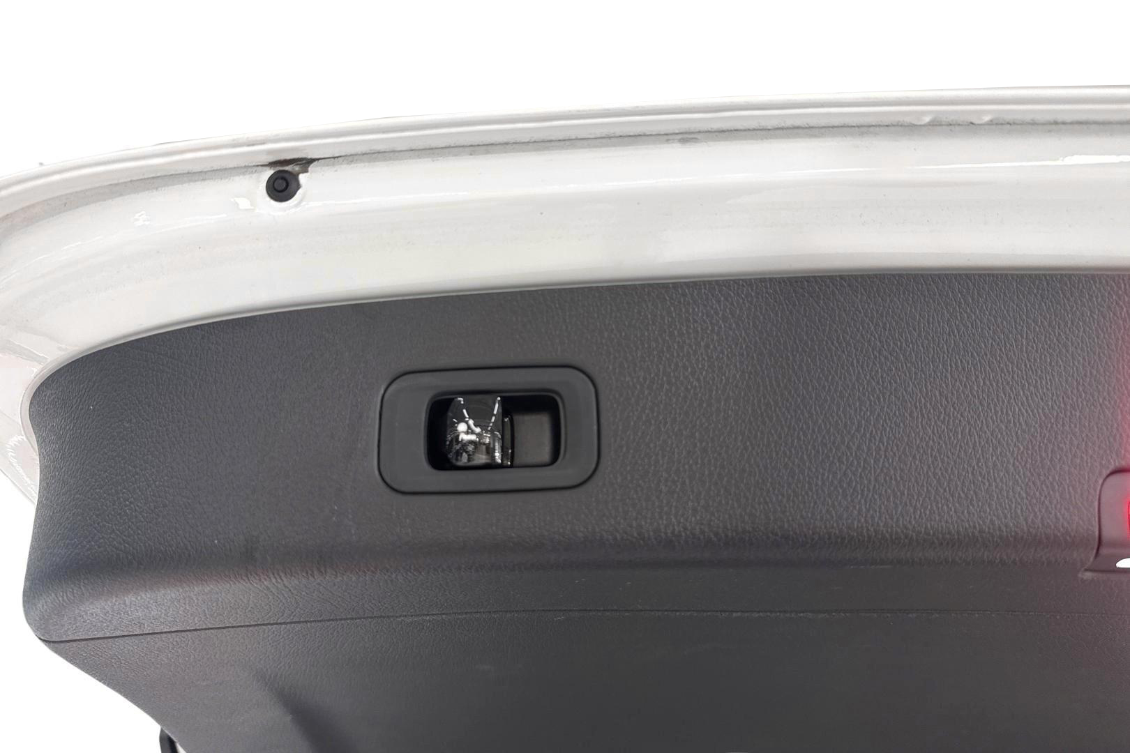 Mercedes-Benz GLC 2023