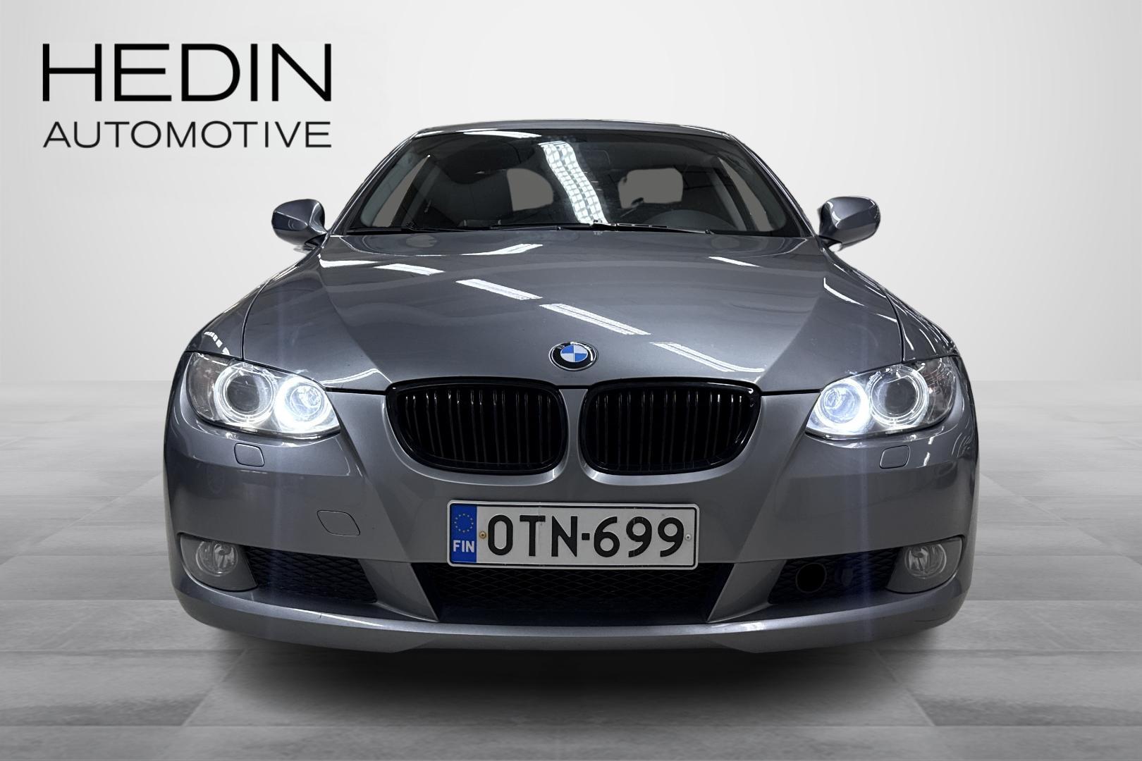 BMW 320 2008