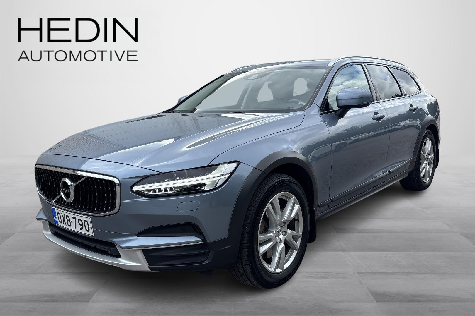VOLVO V90 Cross Country 2018