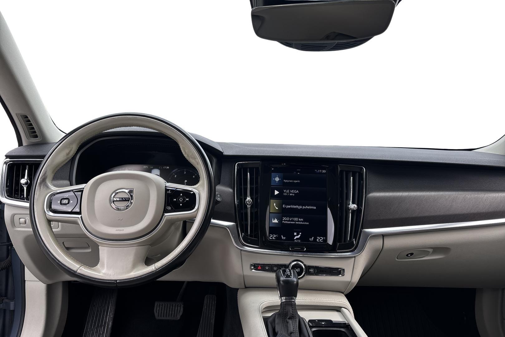 VOLVO V90 Cross Country 2018