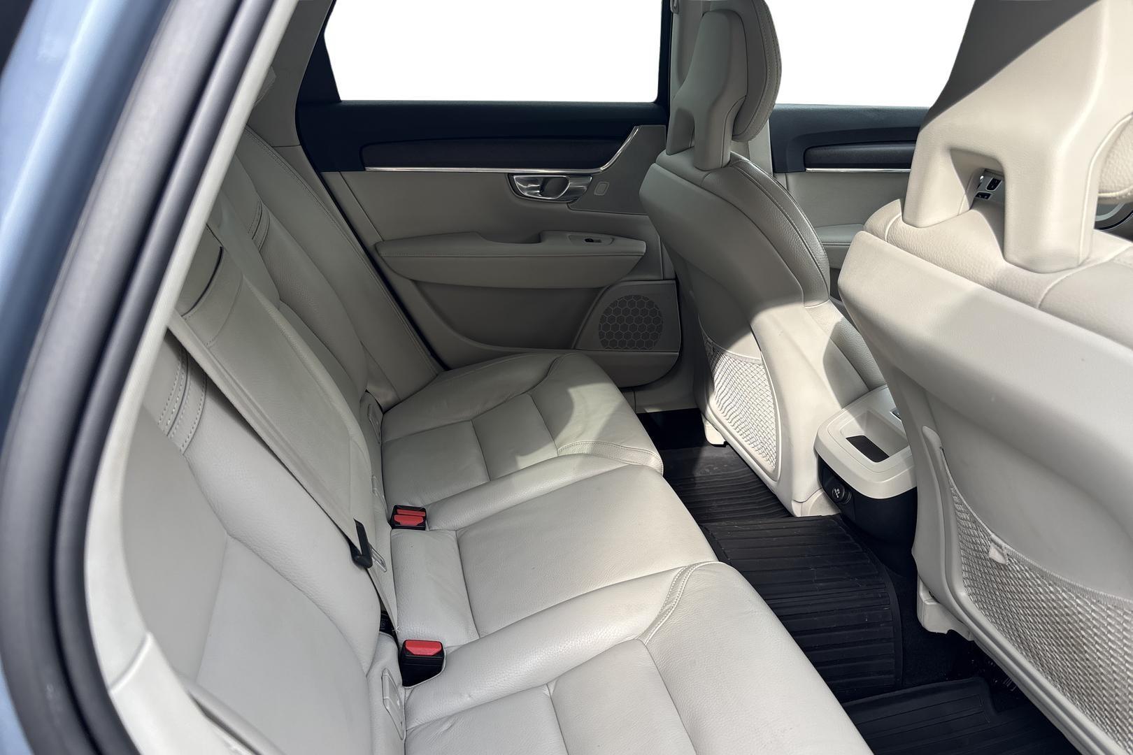 VOLVO V90 Cross Country 2018