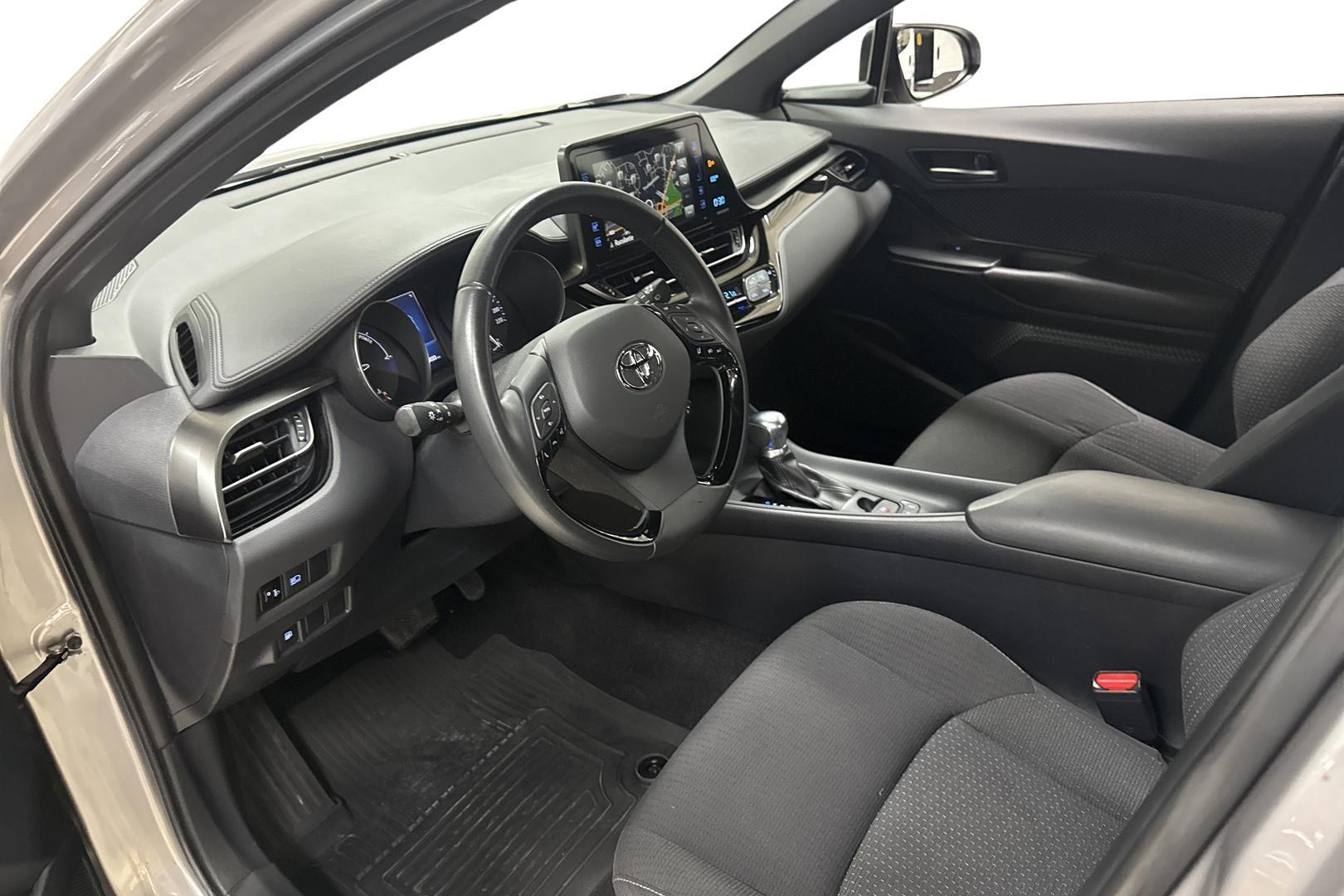 TOYOTA C-HR 2019
