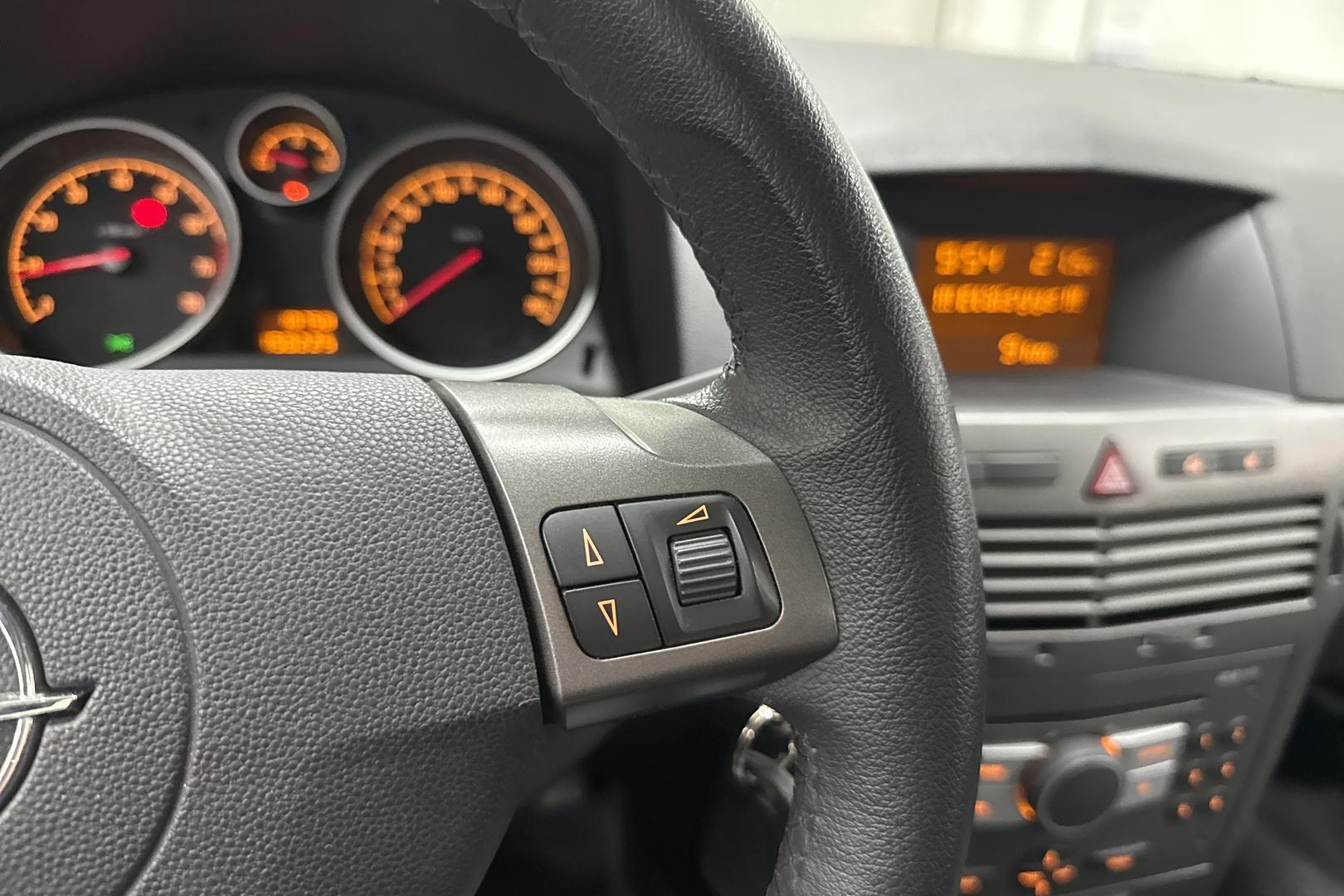 OPEL ASTRA 2007