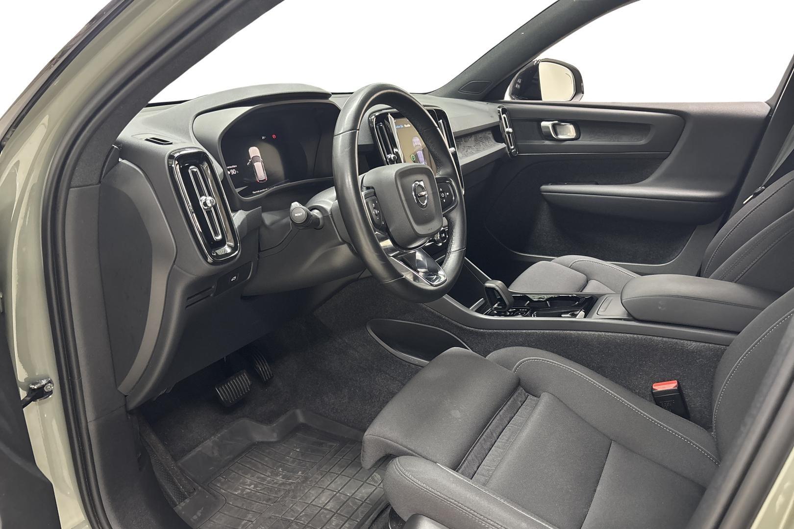Volvo XC40 2024