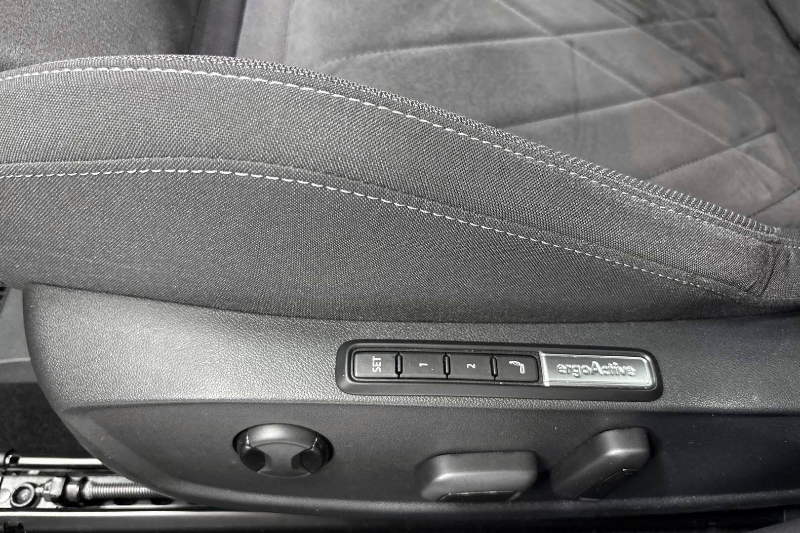 Volkswagen Golf 2024
