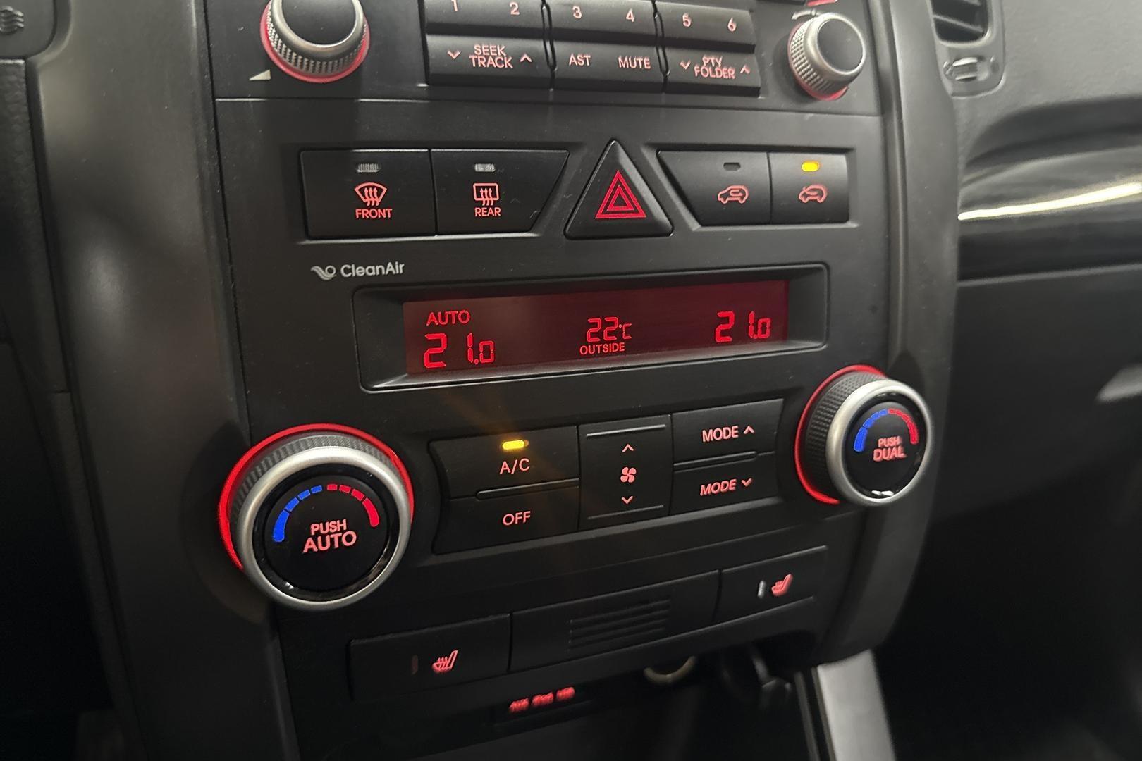 KIA SORENTO 2010