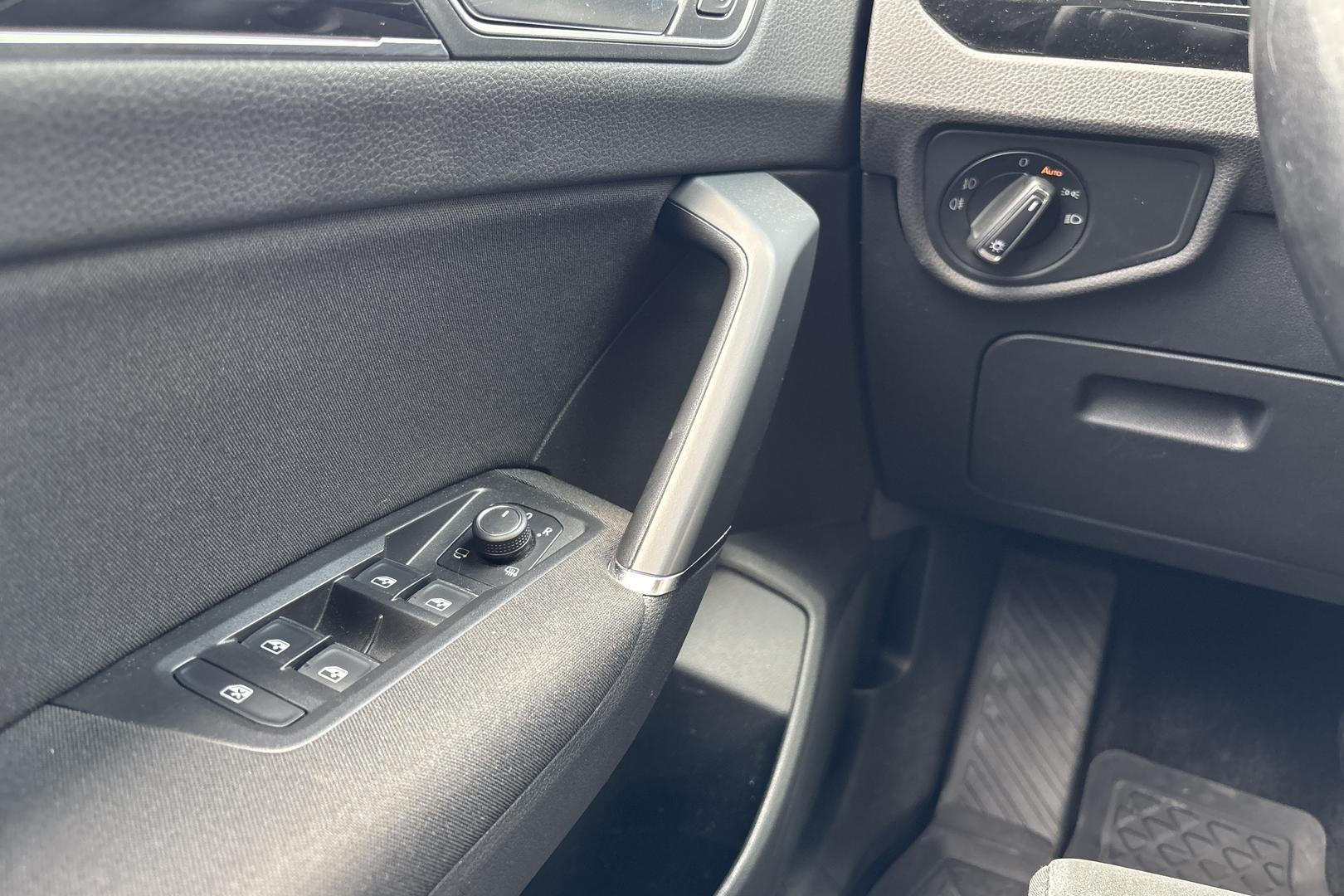 VOLKSWAGEN TOURAN 2017