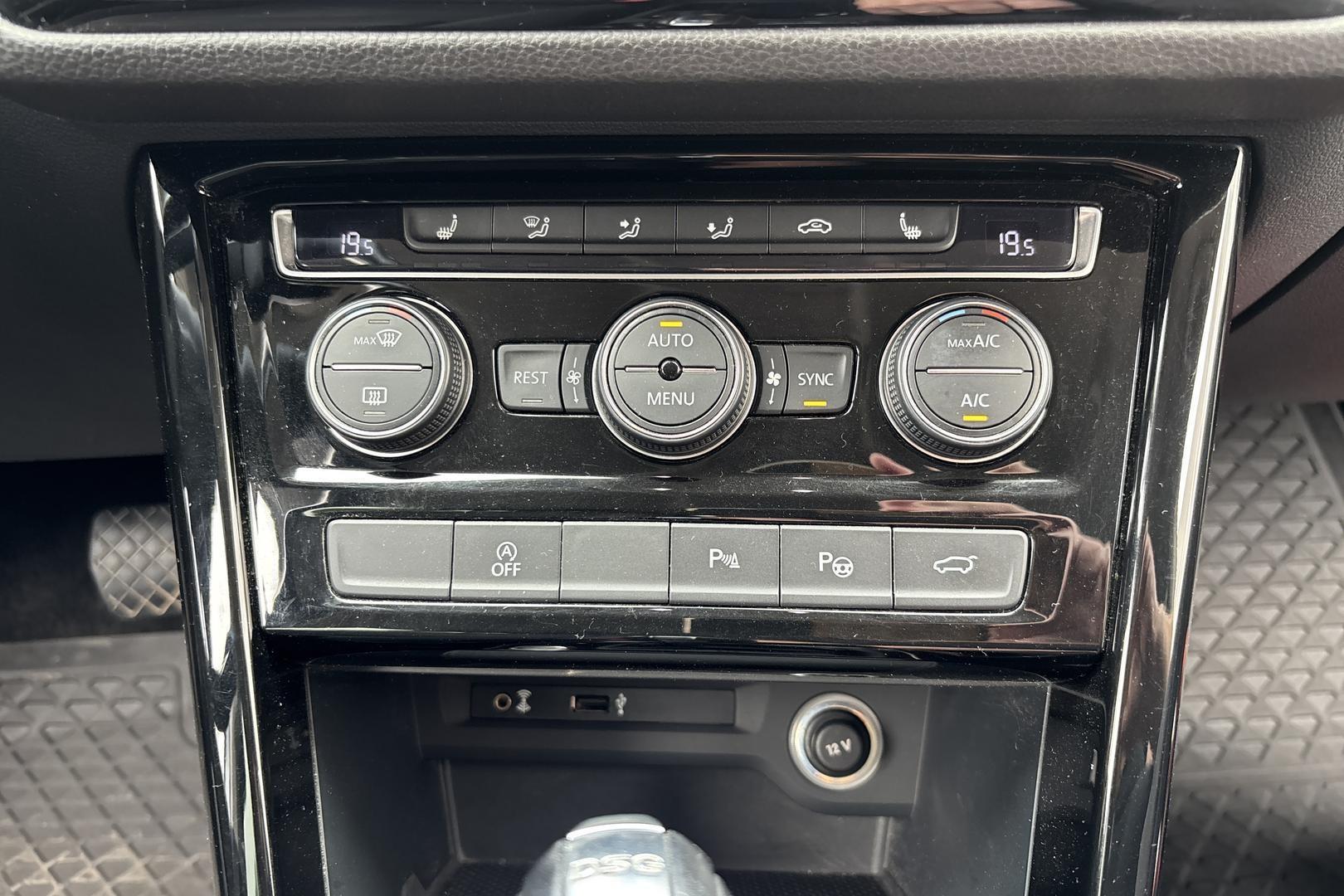 VOLKSWAGEN TOURAN 2017