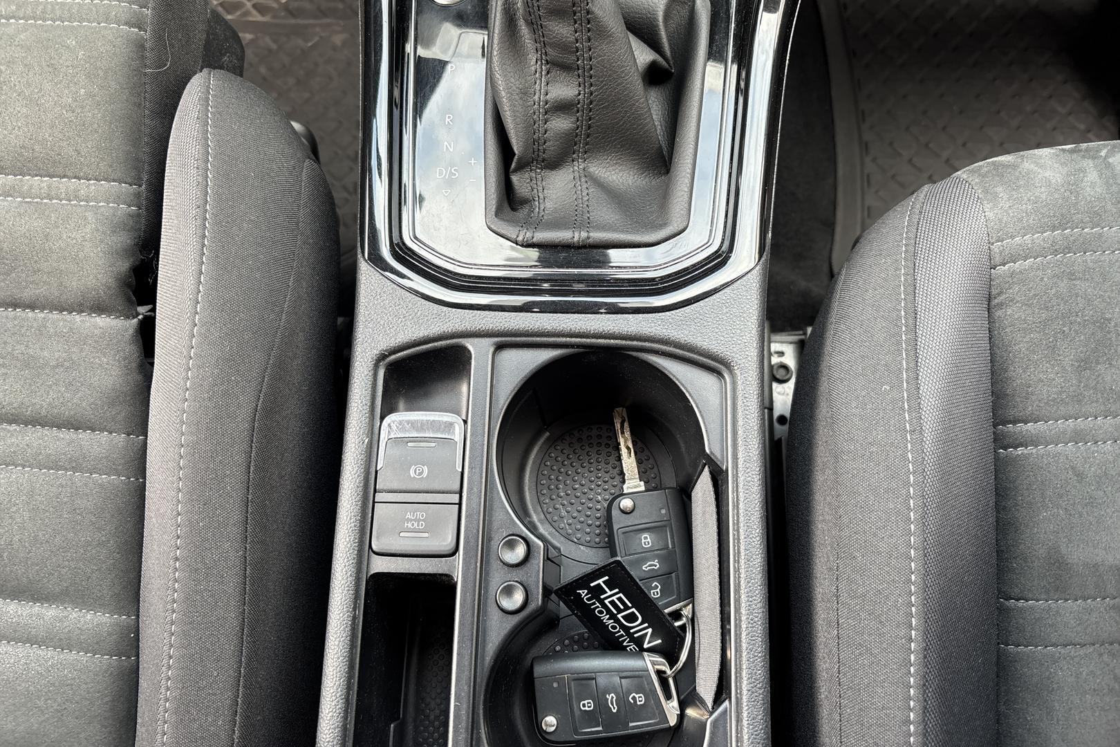 VOLKSWAGEN TOURAN 2017