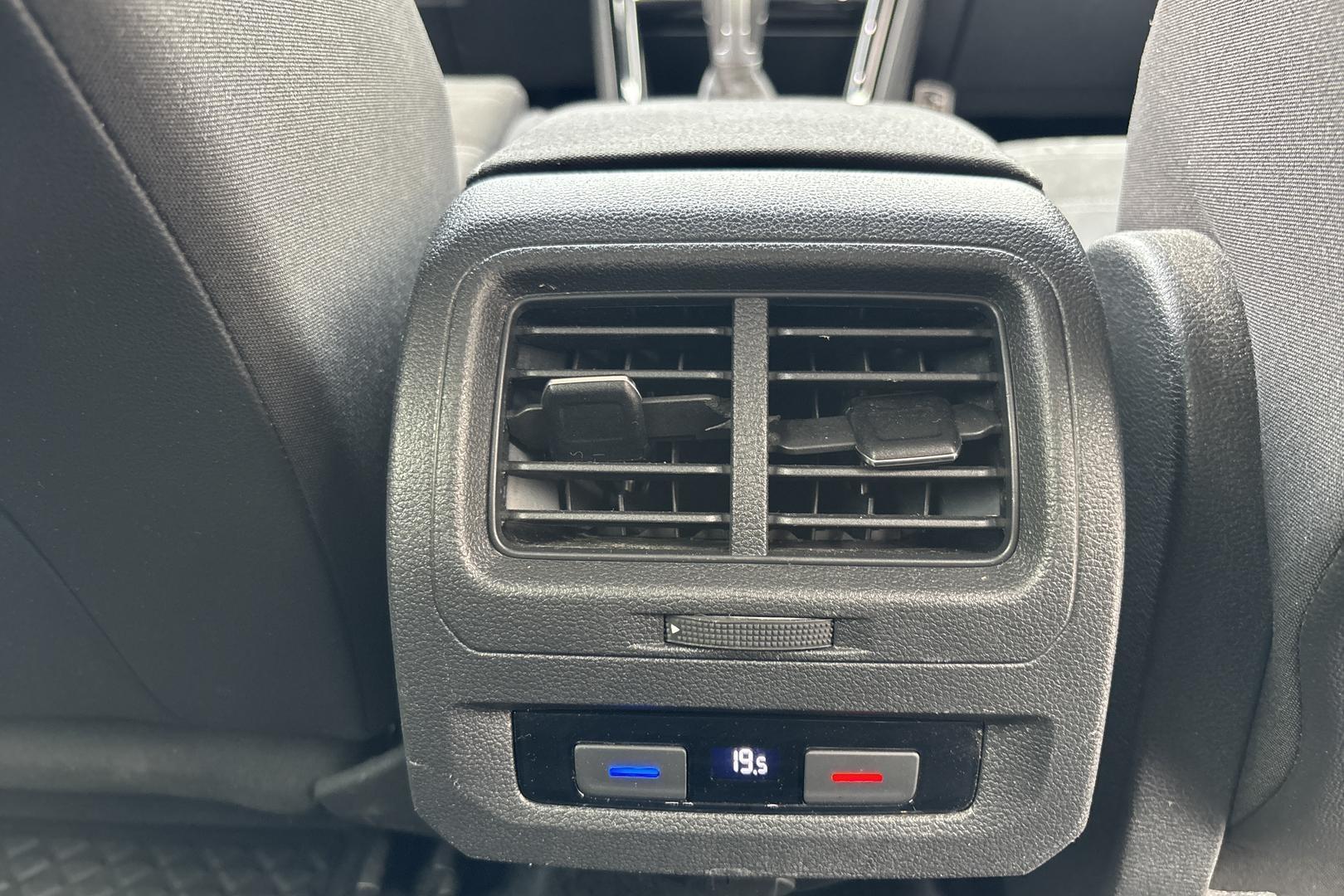VOLKSWAGEN TOURAN 2017