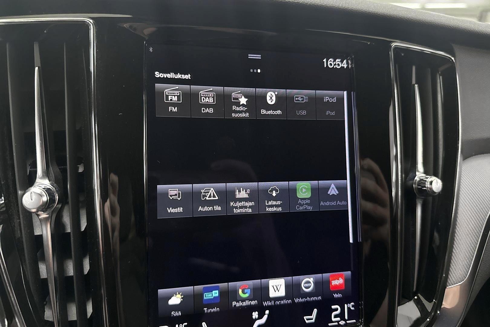 Volvo V60 2022