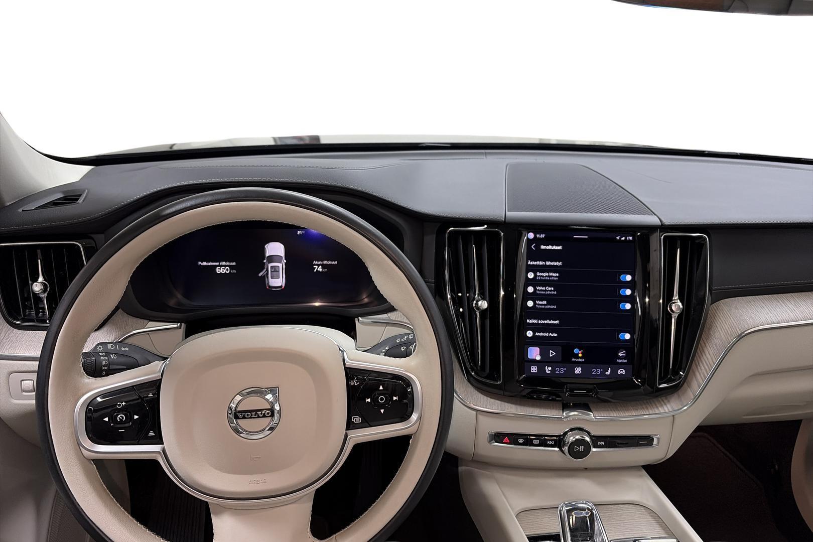 Volvo XC60 2022