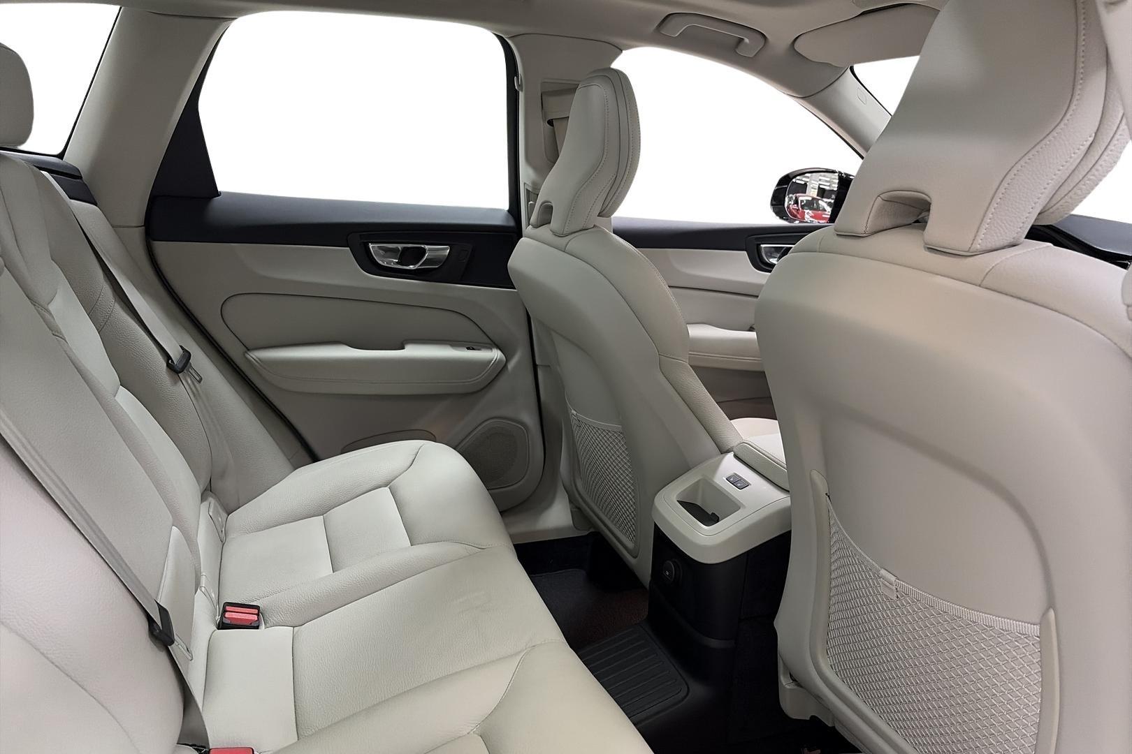 Volvo XC60 2022