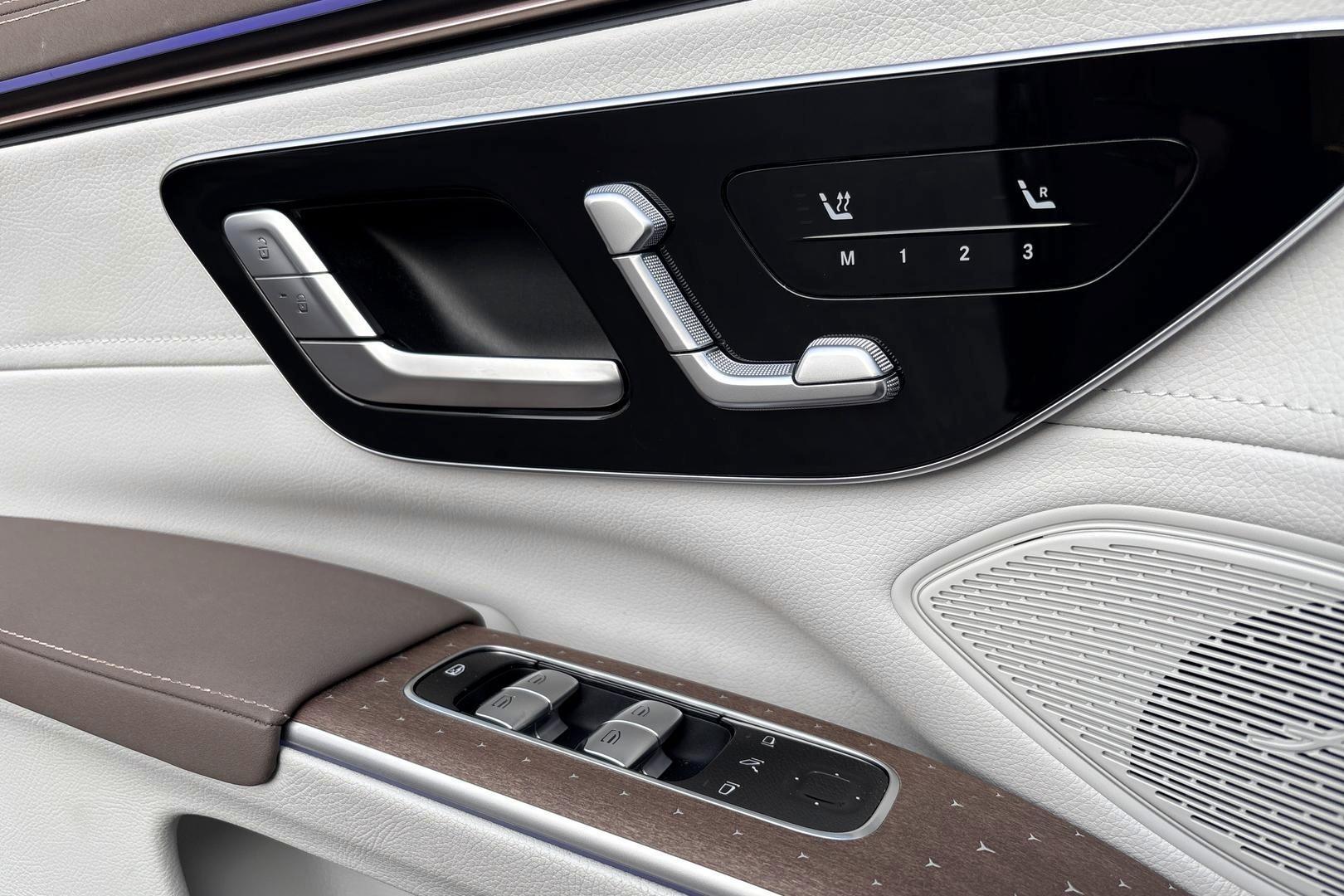 Mercedes-Benz EQS SUV 2023