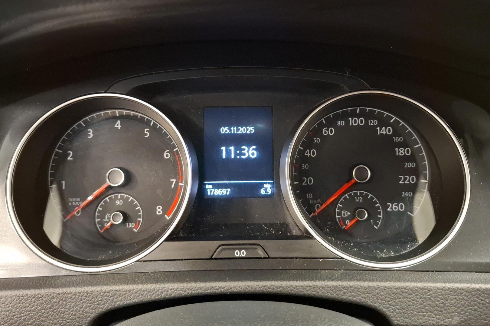 VOLKSWAGEN GOLF 2017