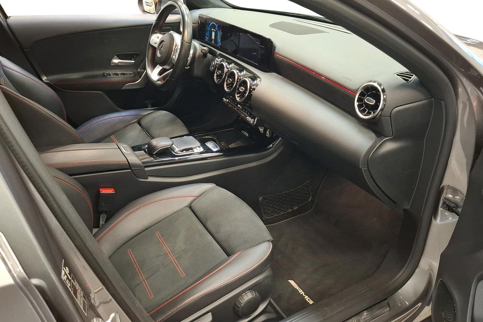 Mercedes-Benz A 12
