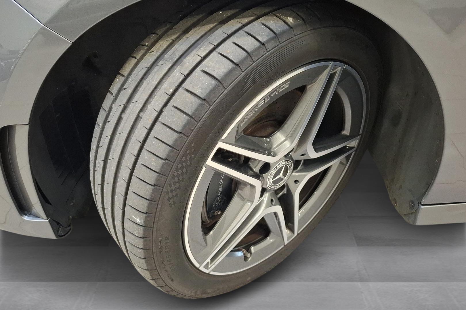 Mercedes-Benz A 24