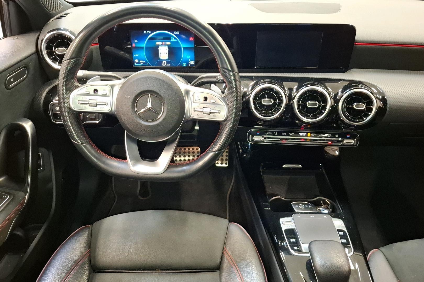 Mercedes-Benz A 8