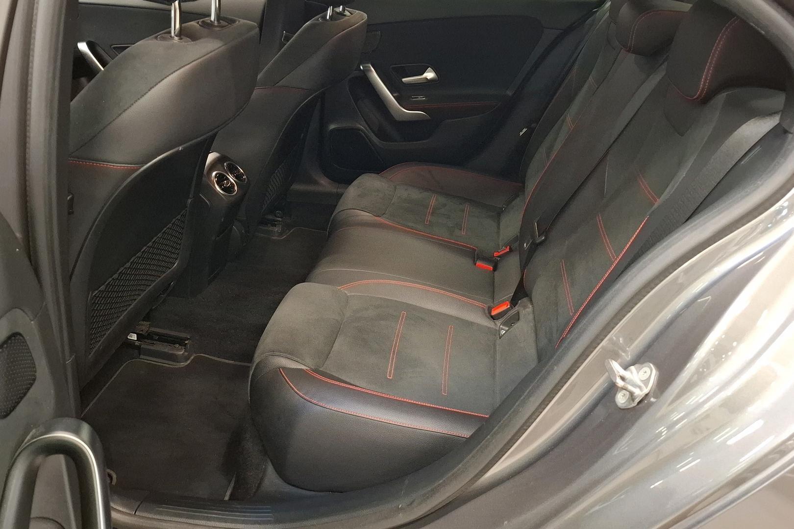 Mercedes-Benz A 9