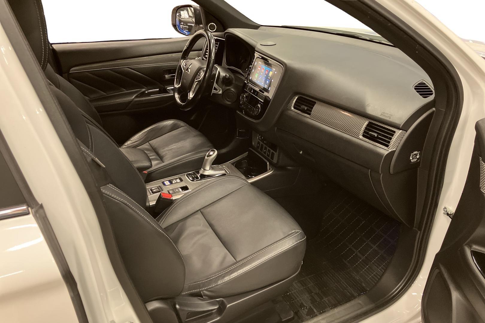 Mitsubishi Outlander PHEV 2019