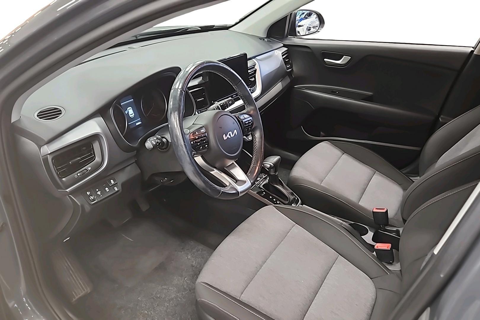 KIA STONIC 2024