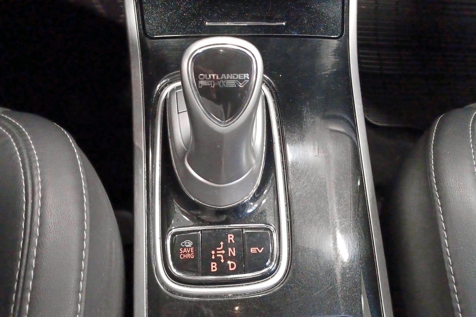 Mitsubishi Outlander PHEV 2019