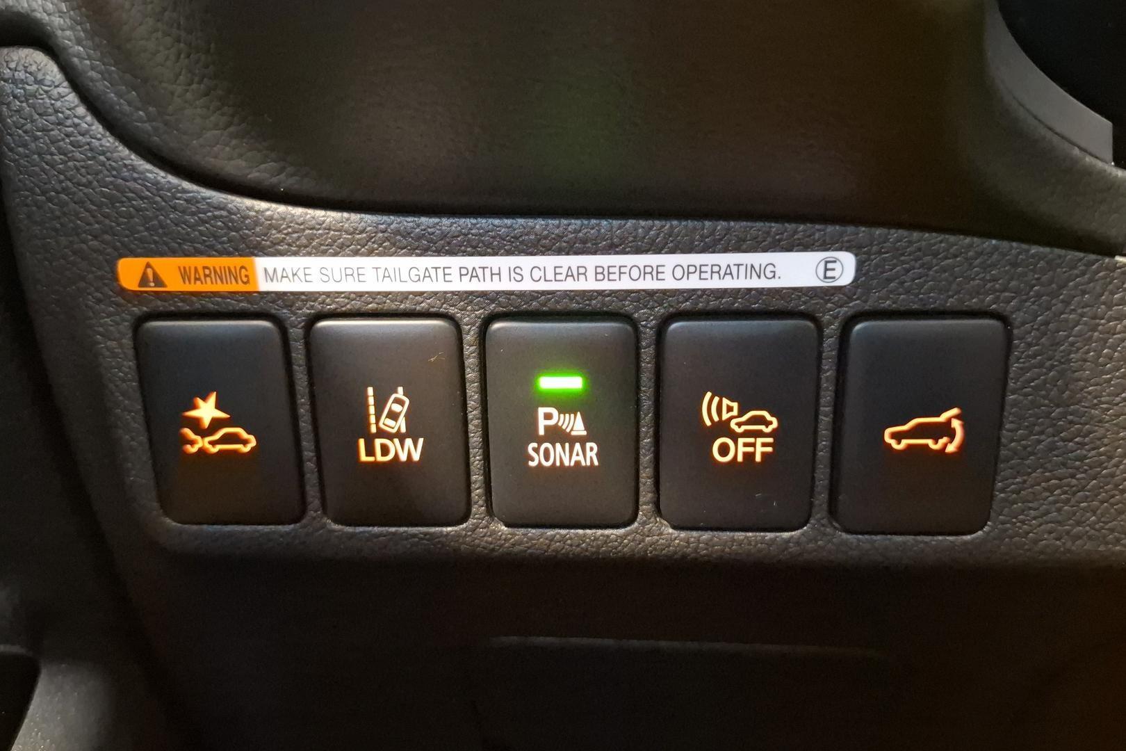 MITSUBISHI Outlander PHEV 19