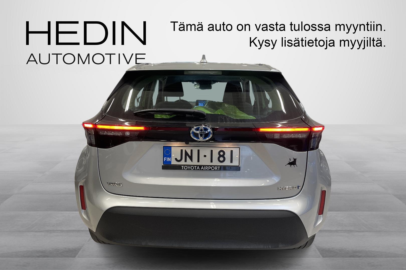 TOYOTA Yaris Cross 2024
