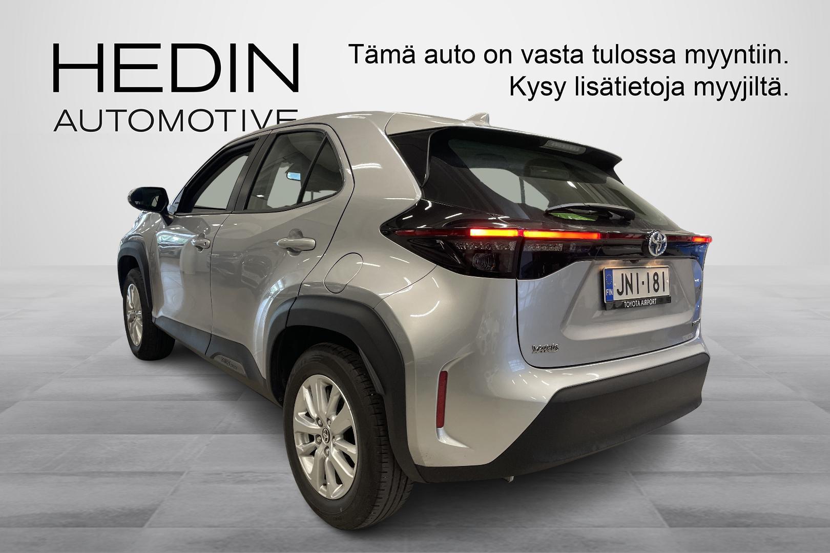 TOYOTA Yaris Cross 2024