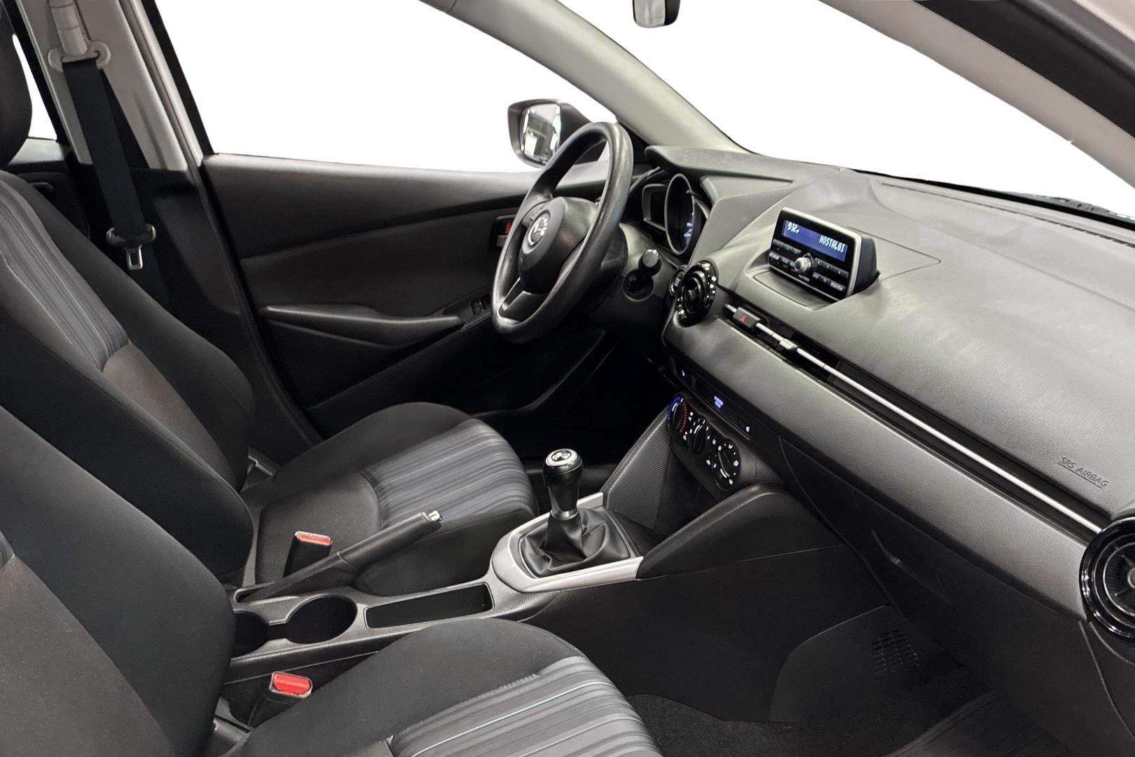 MAZDA Mazda2 2016