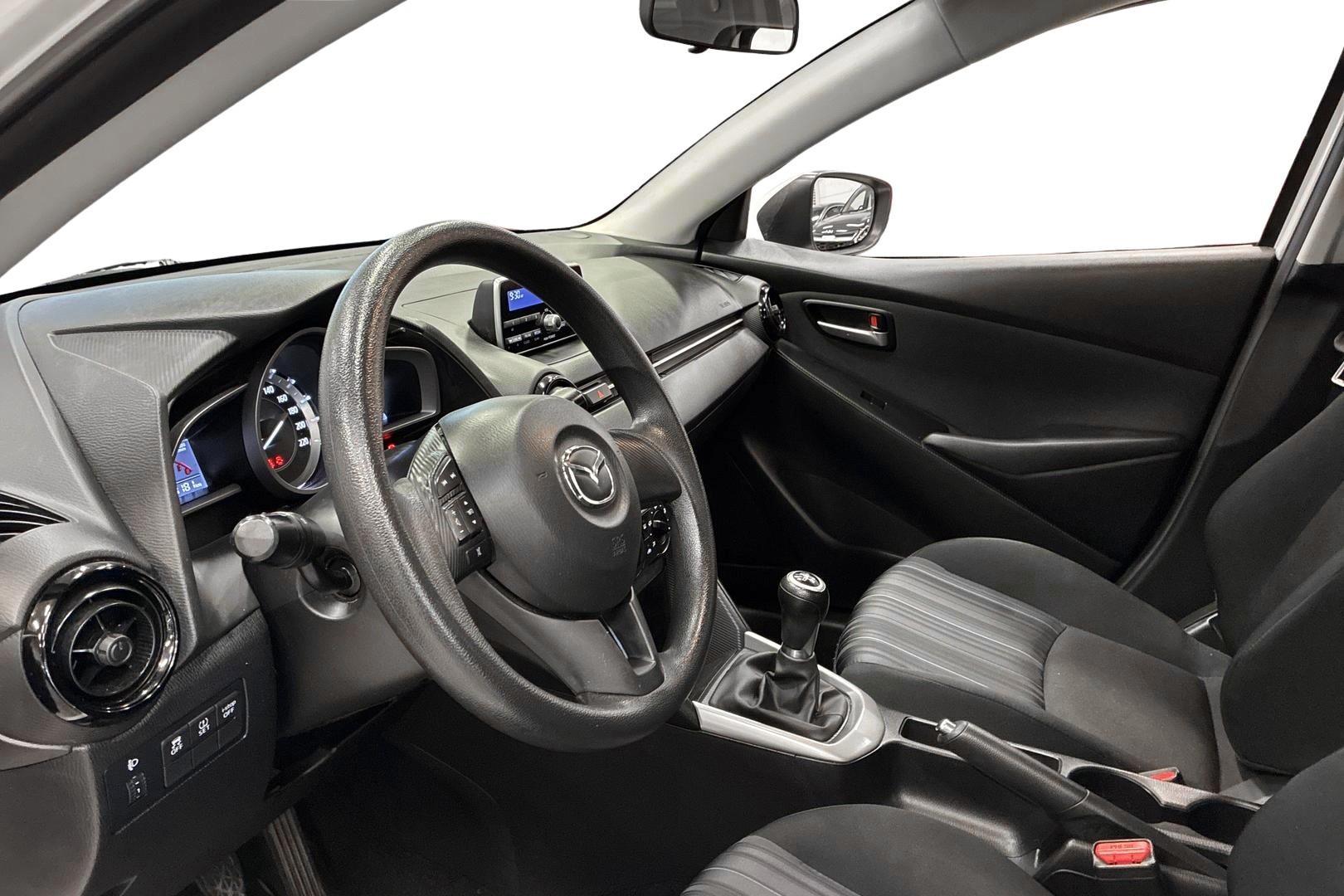 MAZDA Mazda2 2016