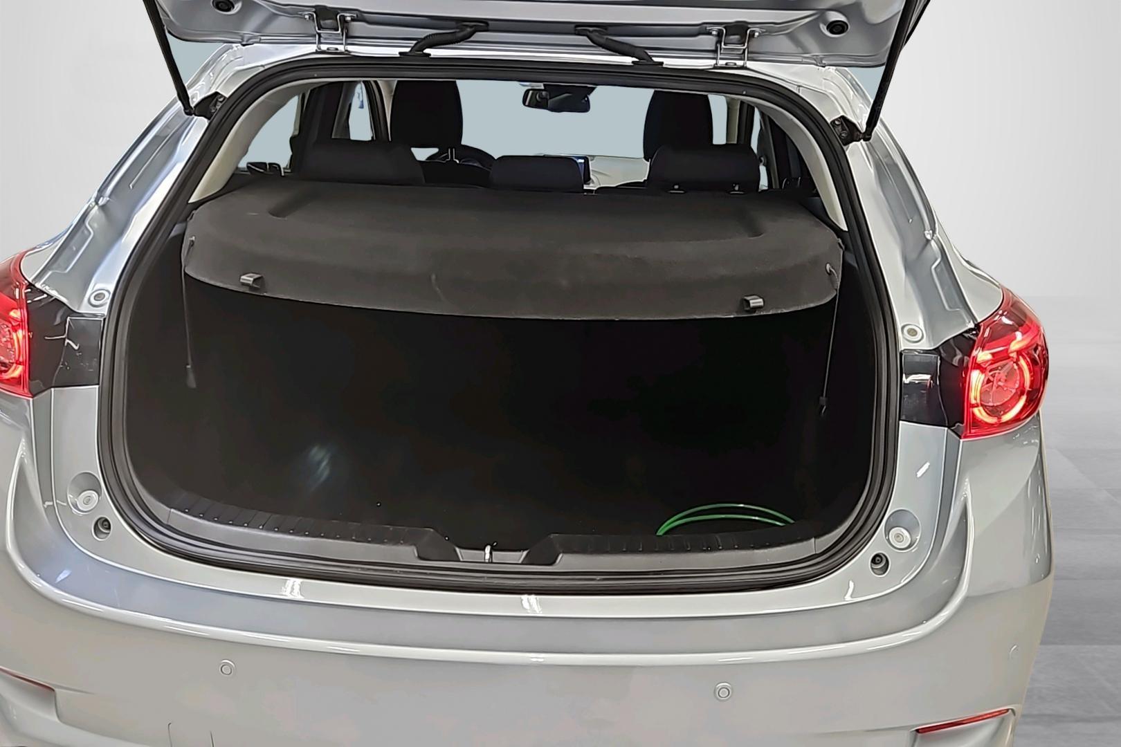 MAZDA Mazda3 2018
