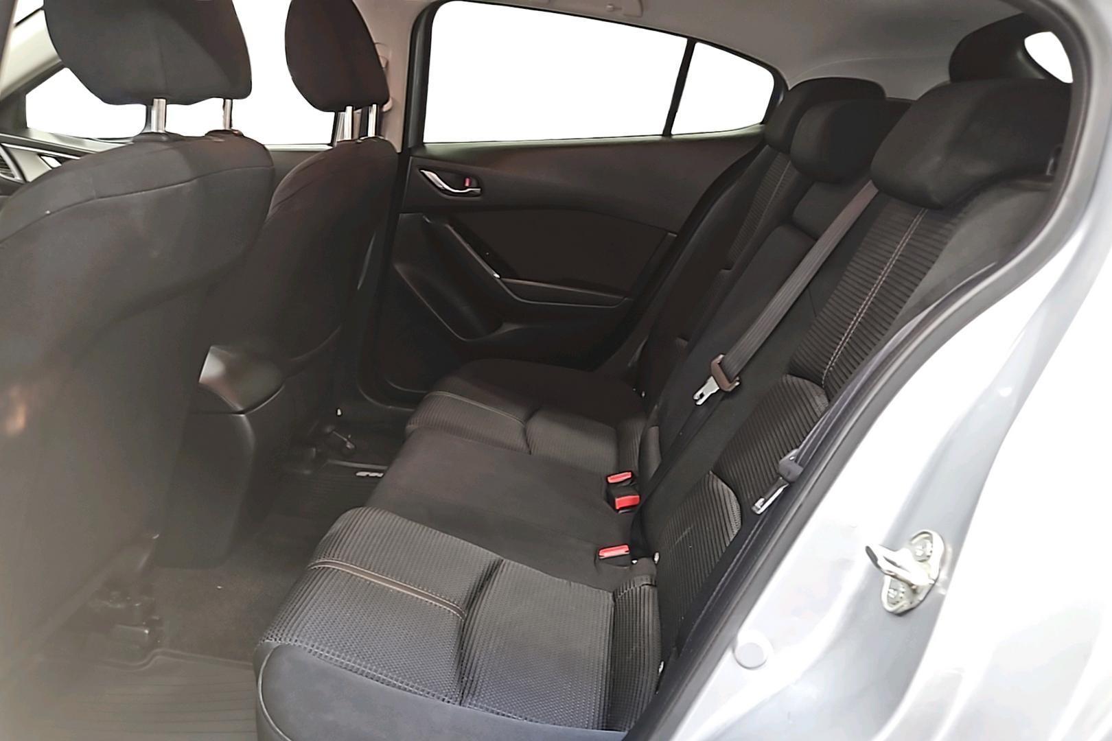 MAZDA Mazda3 2018
