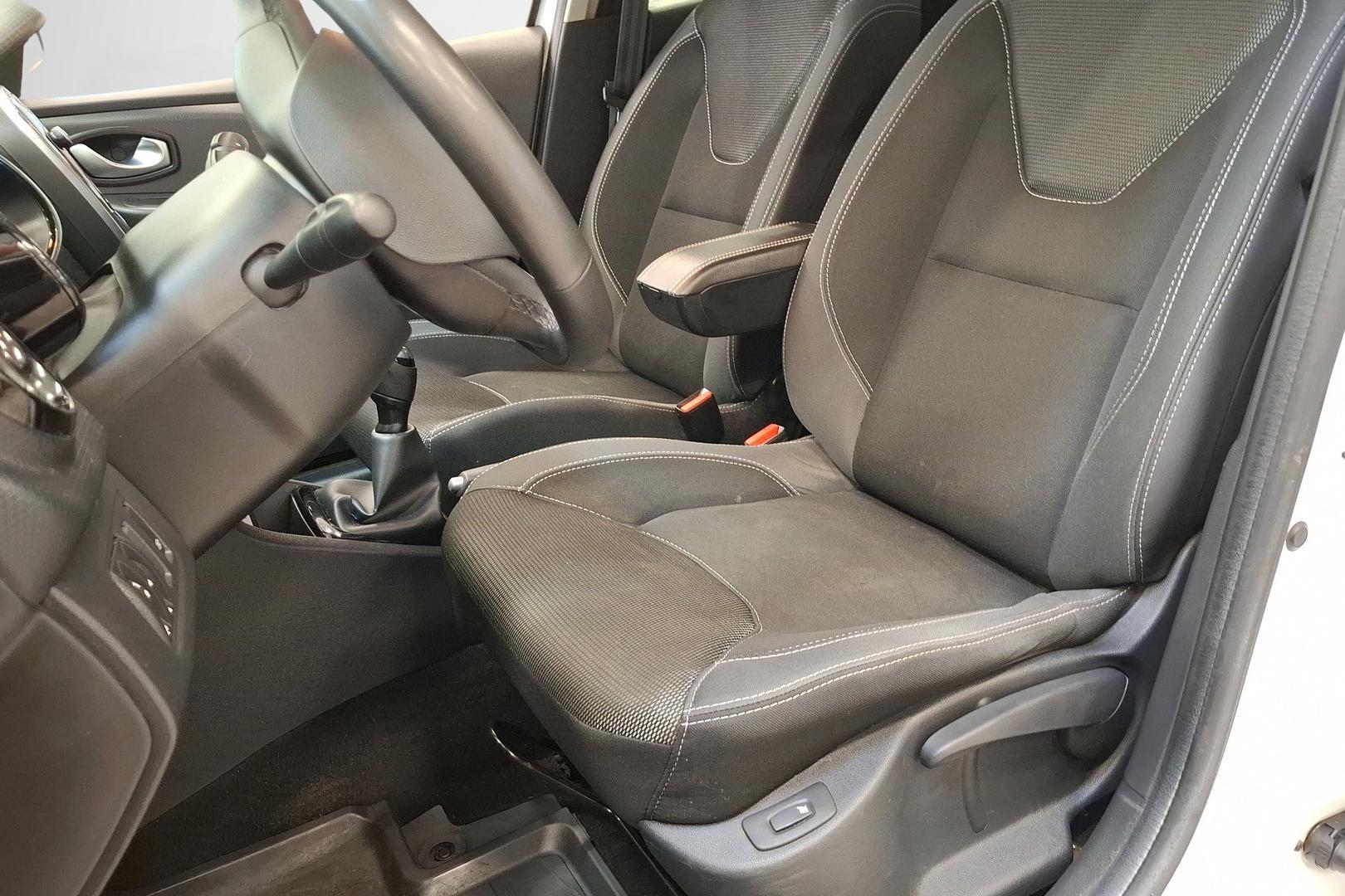 Renault Clio 21