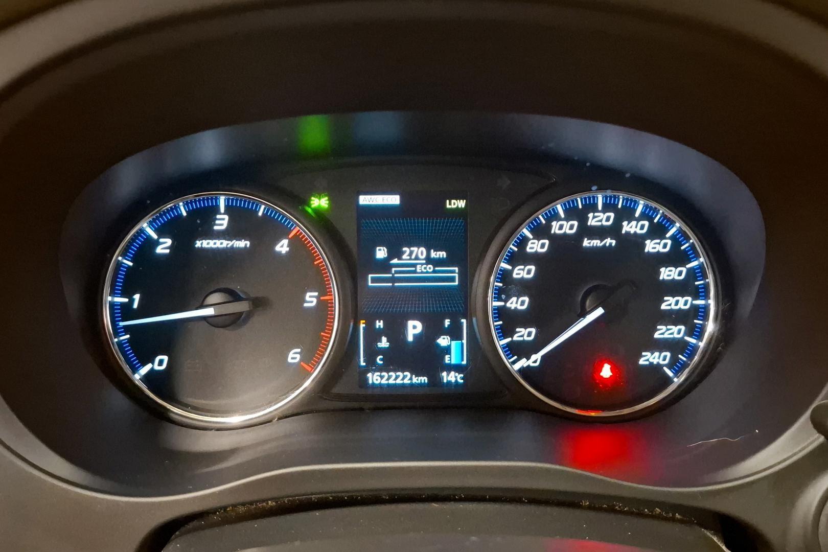 MITSUBISHI OUTLANDER 2016