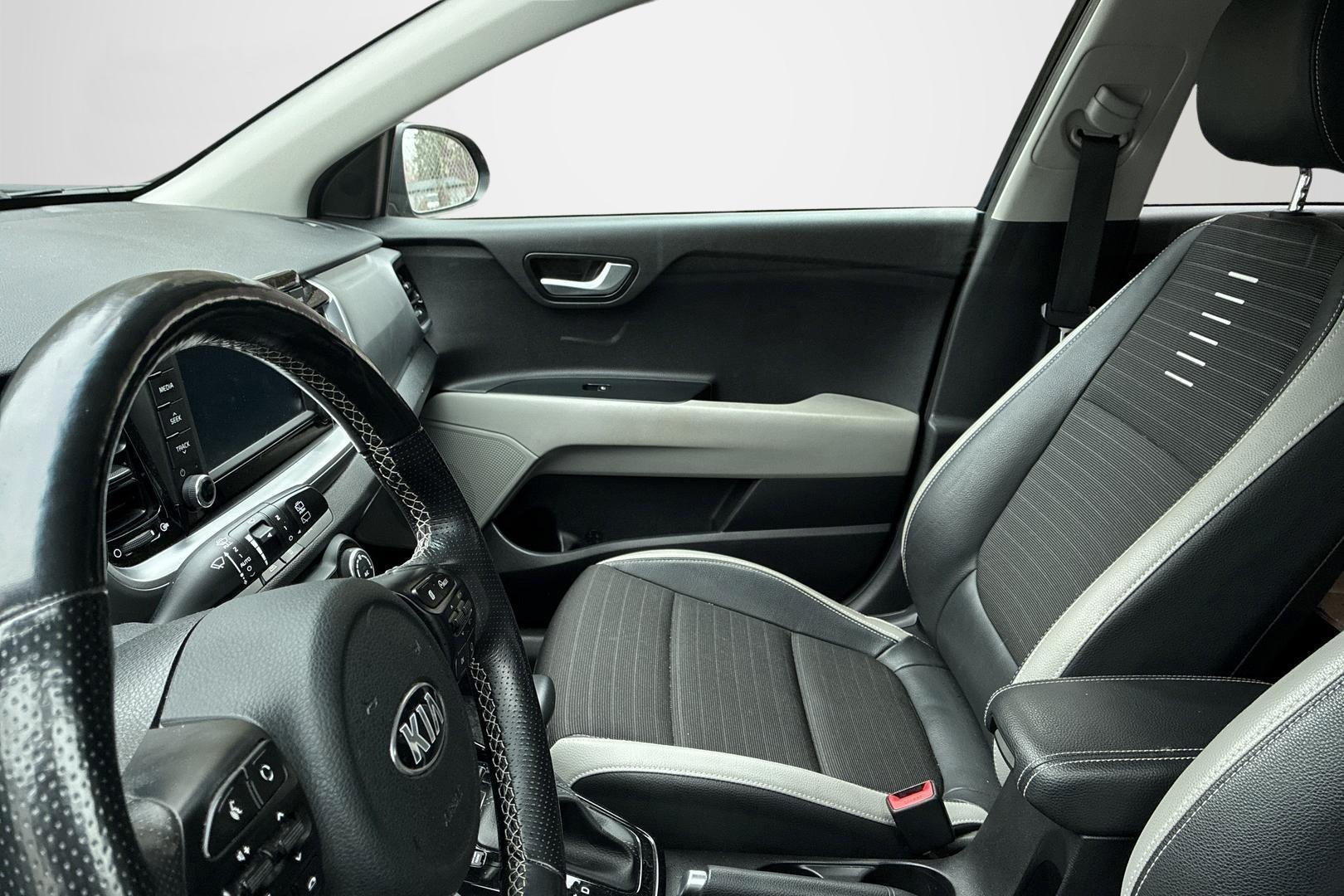 KIA STONIC 2019